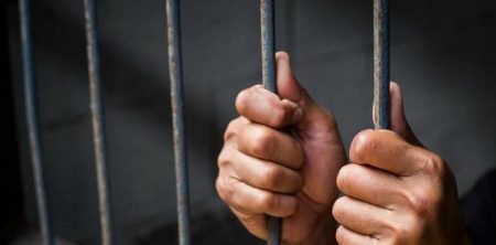 Envían a prisión agresora de su hijo en vivo en redes sociales