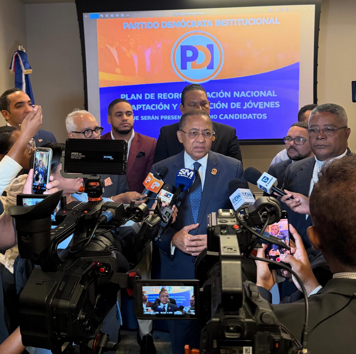 PDI presenta nueva etapa de reorganización y formación imagen