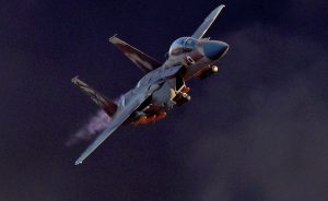 Irán afirma derribó dos aviones de combate de EU en territorio Irán afirma derribó dos aviones de combate de EU en territorio