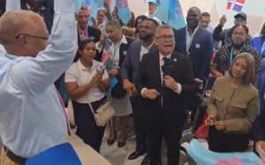 Peña es reelegido presidente Generación de Servidores