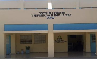 Cuatro presos resultan heridos  en riña cárcel El Pinito, La Vega
