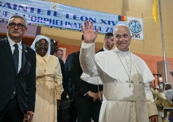 El Papa: «Unos pocos tiranos están destruyendo el mundo»