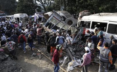 COLOMBIA: 14 muertos y 38 heridos por un atentado en vía