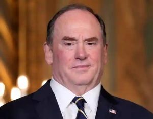 Alega exsecretario de Marina tuvo «conflictos» en Pentágono