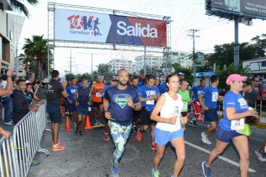 El tradicional Maratón Carrefour 10K con miles de participantes