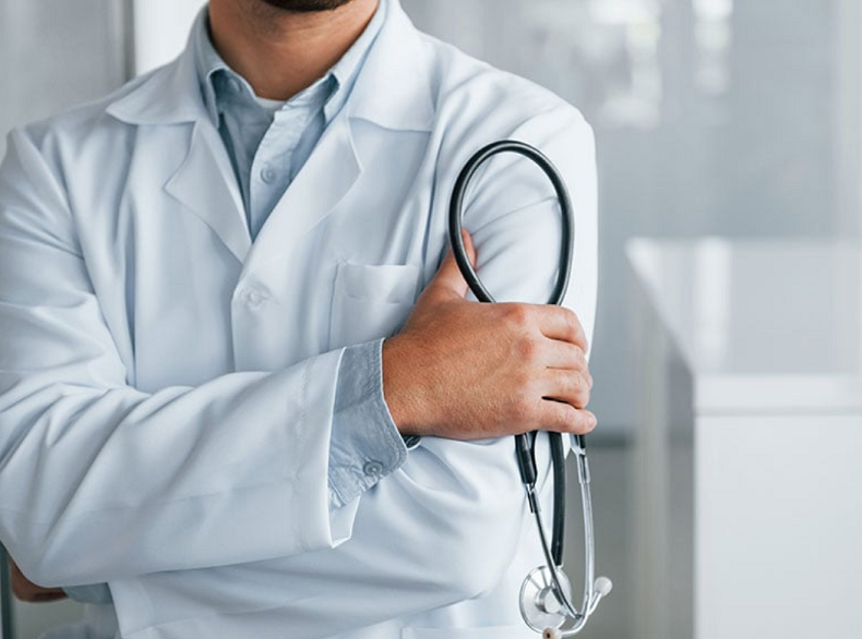 Salud abre convocatoria a 1,400    plazas de residencias médicas