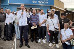 García Fermín tilda de positivo llamado consultas de Abinader