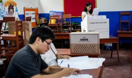 PERU: Inician inédito recuento público de actas observadas