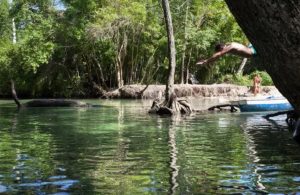 Prohíben usar ríos y balnearios en ocho zonas están bajo alerta