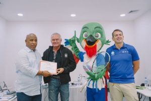 Curso de squash es vitrina para que se conozca este deporte