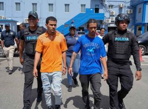 Se entregan a PN dos habrían participado en asesinato mayor