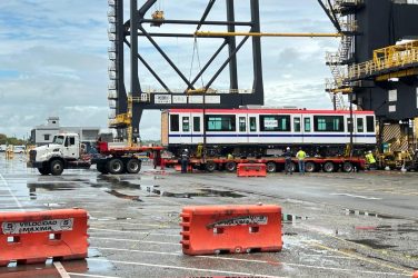 Entregan primeros trenes para ampliación línea 2 Metro SD