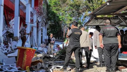 Levantan alerta tsunami tras terremoto 7,4 en Indonesia Levantan alerta tsunami tras terremoto 7,4 en Indonesia
