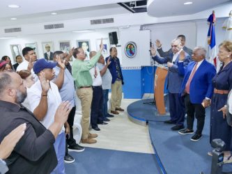 Dice Abinader ha endeudado RD 3 veces más que desde Trujillo Dice Abinader ha endeudado RD 3 veces más que desde Trujillo