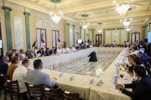 Gobierno no aumentará esta semana precios combustibles