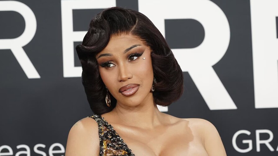 Cardi B denuncia fraude por casi 70 mil dólares en sus tarjetas imagen