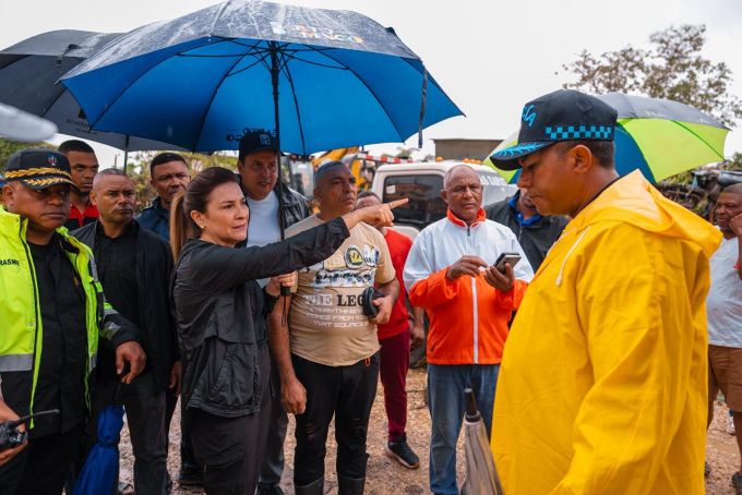 Alcaldesa Mejía dirige acciones para mitigar daños en zonas SD imagen