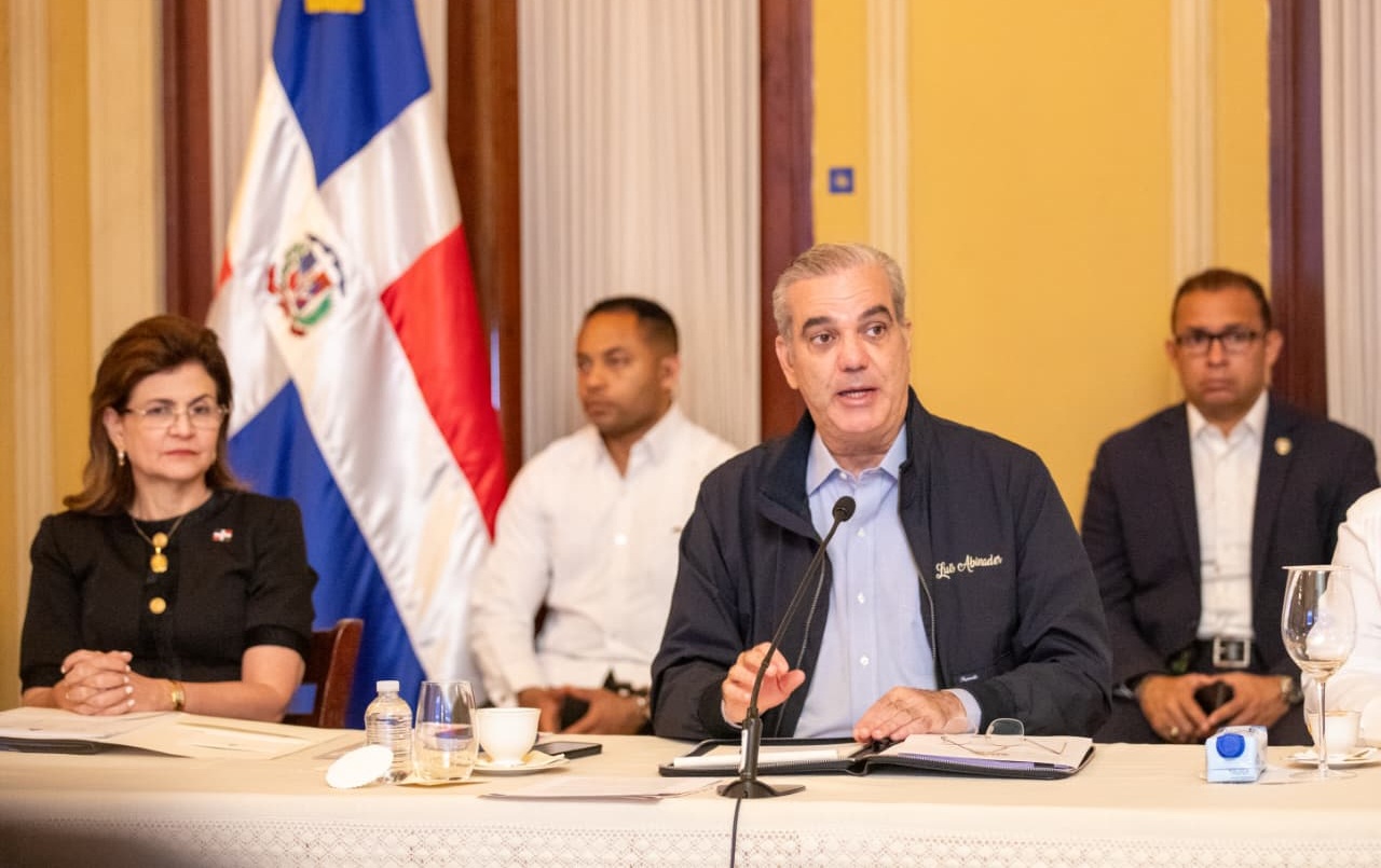 Pide evitar riesgos y garantiza ayuda afectados inundaciones