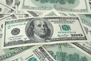 El dólar se cambia este lunes para la venta a 61.18 pesos El dólar se cambia este lunes para la venta a 61.18 pesos