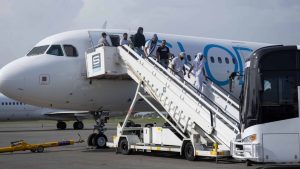 Dominicanos inadmitidos en EE.UU son enviados a Paraguay