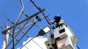 EDEESTE invierte en alumbrado seguridad ciudadana y vial