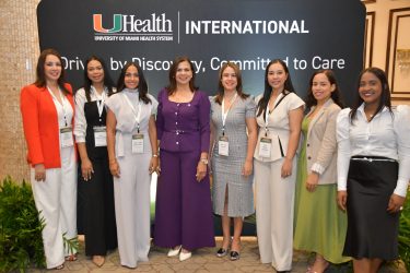 UHealth presenta avances en Alzheimer y cáncer en la RD