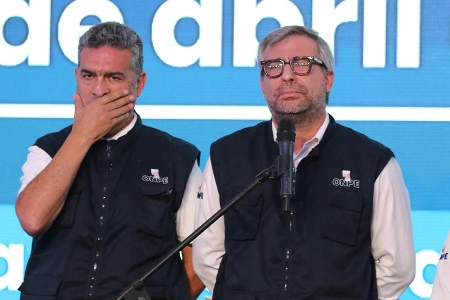 PERU: La Fiscalía pide detener organizador de las elecciones