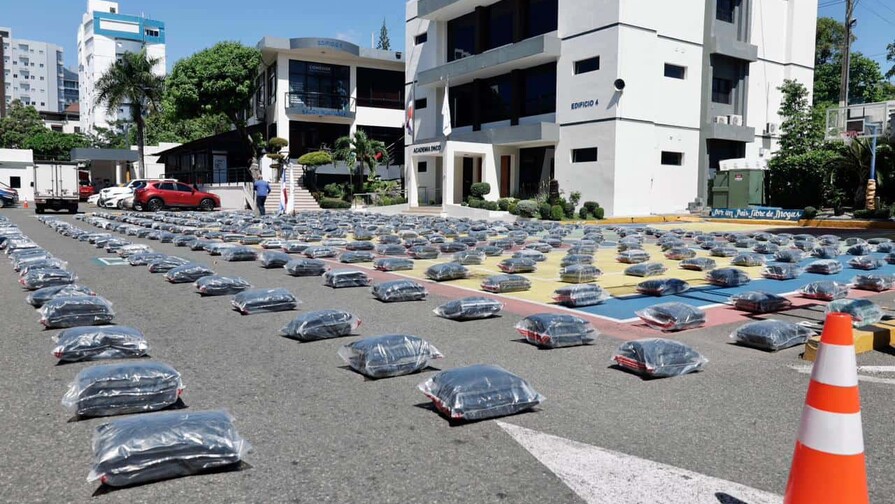 Incautan 1,163 paquetes de marihuana muelle Puerto Plata