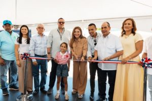 Alcaldía entrega renovado el parque Mar Azul en el DN