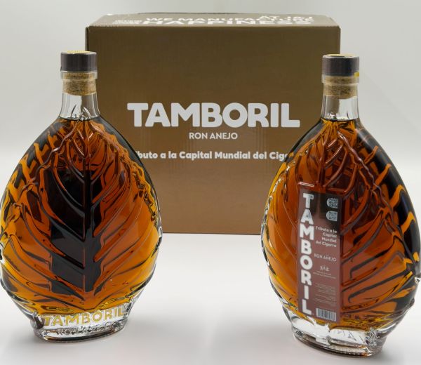 Ron Tamboril rinde homenaje a Capital Mundial del Cigarro