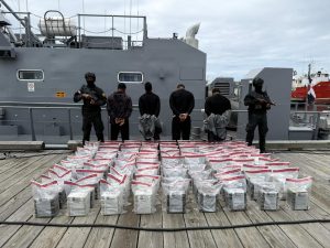 Autoridades de R. Dominicana decomisan 450 paquetes drogas