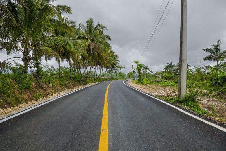 Abinader inagura Circuito Vial Bajo Yuna y carretera en Nagua
