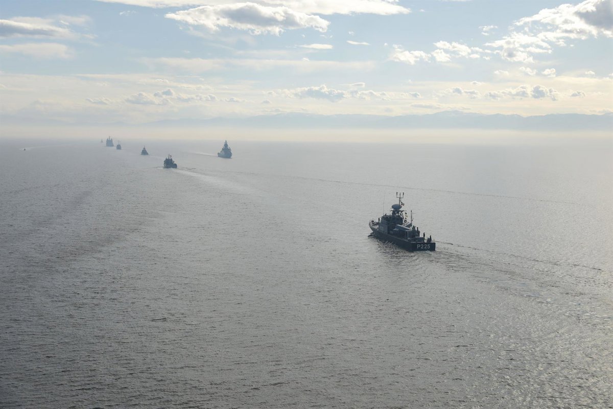 Irán advierte sobre intento de cruzar Ormuz con buque militar