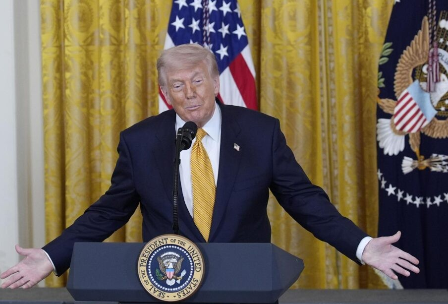 Aprobación Trump cae al 37% mientras crece rechazo guerra