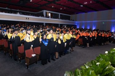 Unapec gradúa a 798 nuevos profesionales en S. Domingo