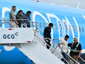 R. Dom. recibirá extranjeros deportados desde los EE.UU.