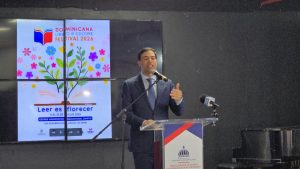 Ministro Roberto Ángel Salcedo anuncia Feria del Libro en NY