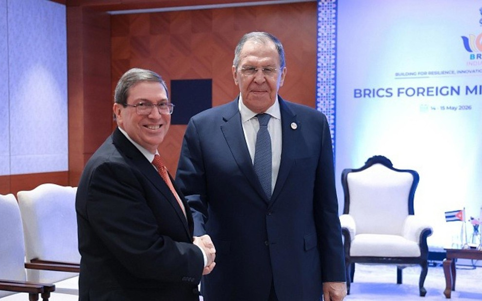 Rusia está dispuesta a ayudar a Cuba «en medio bloqueo de EU»