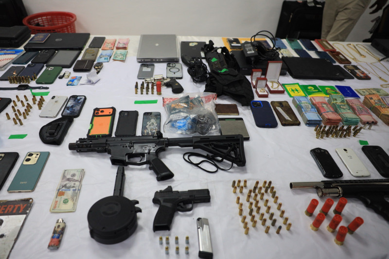 Desmantelan red internacional dedicada tráfico ilegal de armas