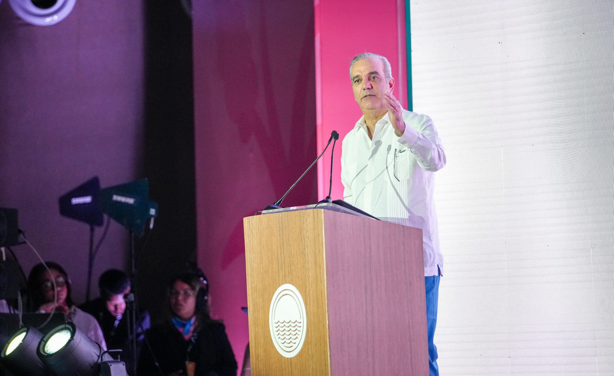 Abinader presenta Plan Integral de Desarrollo de Boca Chica