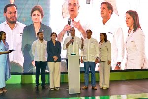 Dice la expansión industrial es «clave» para desarrollo de la RD