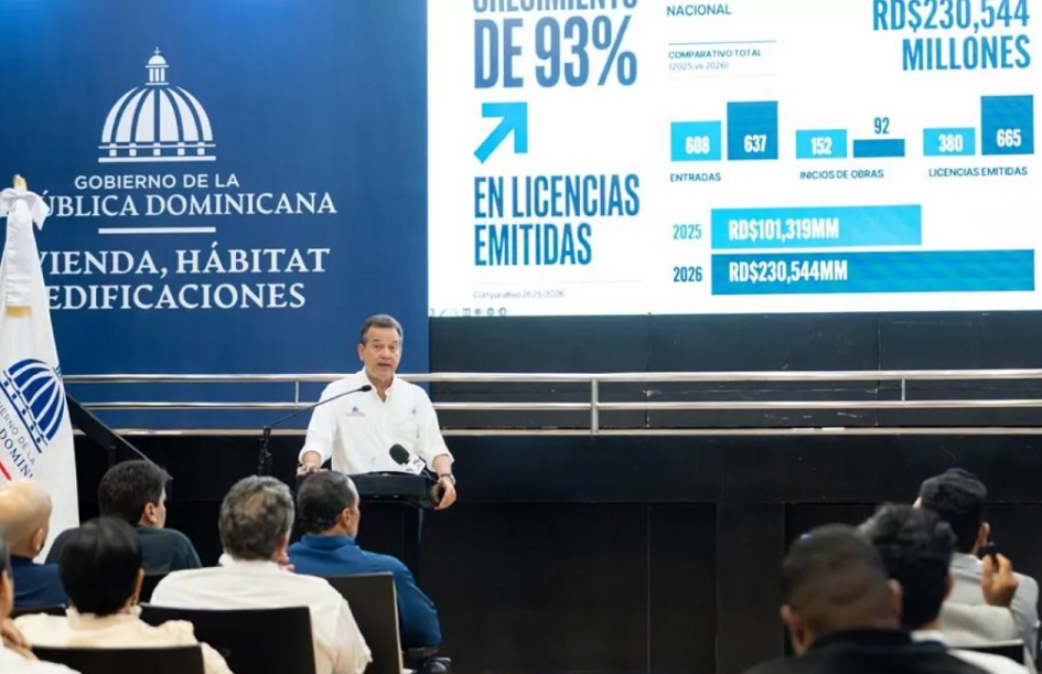 Licencias construcción MIVHED movilizan RD$230 mil millones imagen