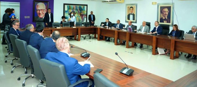 Directivos del CONEP se reúnen con la dirigencia del PLD en SD imagen
