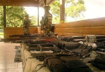 ECUADOR: Detienen traficantes armas desde Perú y Colombia