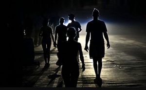 Cuba: 70% apagado, Gobierno admite la situación es «crítica»