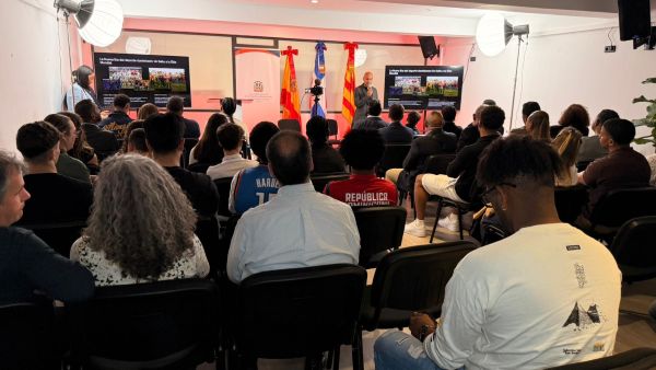 ESPAÑA: Consulado de la RD acoge un encuentro deportivo imagen