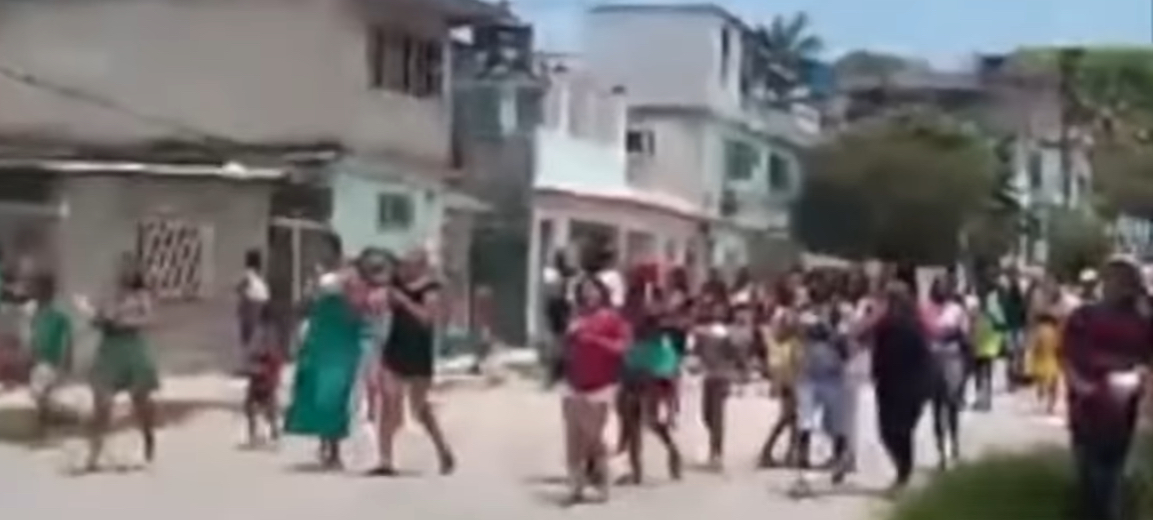 Cubanos protestan en calles por apagones y crisis generalizada