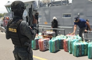 RD decomisa 978 paquetes de cocaína; captura 3 venezolanos