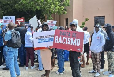 Denuncian miles mantienen en la RD condiciones de apatridia