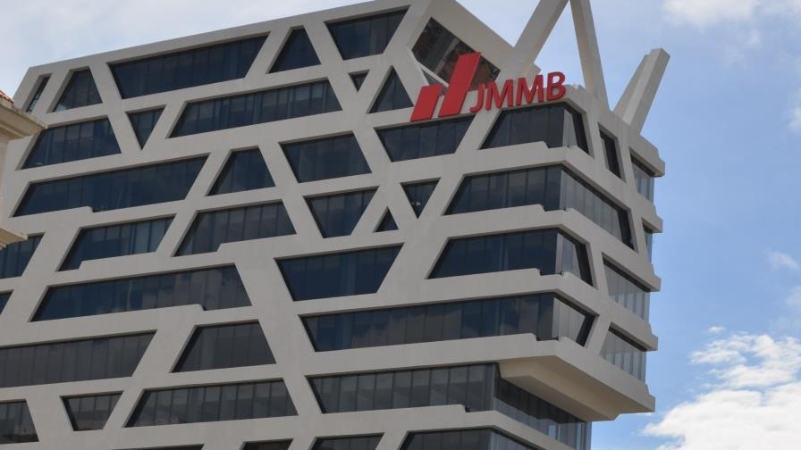 JMMB Bank mejora su posición
en mercado financiero de la RD imagen